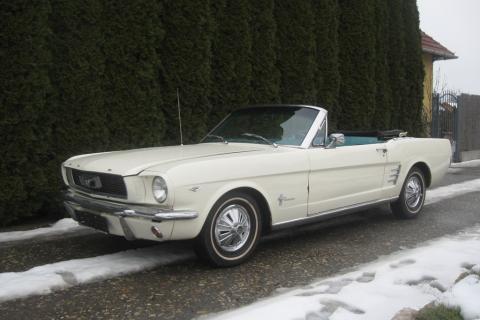 Ford Mustang Cabrio