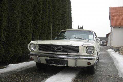 Ford Mustang Cabrio