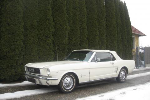 Ford Mustang Cabrio