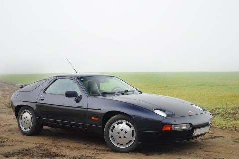 1986 Porsche 928 S4