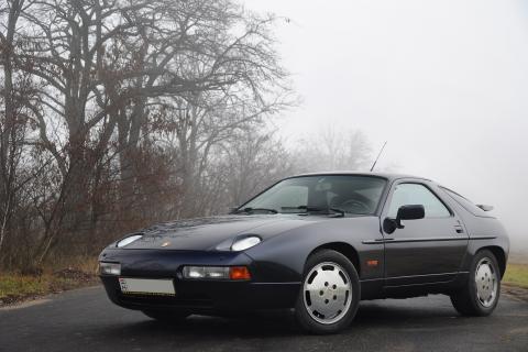 1986 Porsche 928 S4