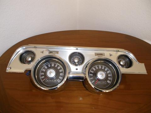 Műszerfal órákkal, alappal, (alumínium hatású)betéttel GT/Shelby 67