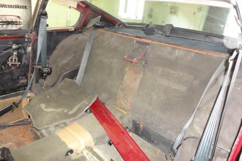 1977 Aston Martin V8