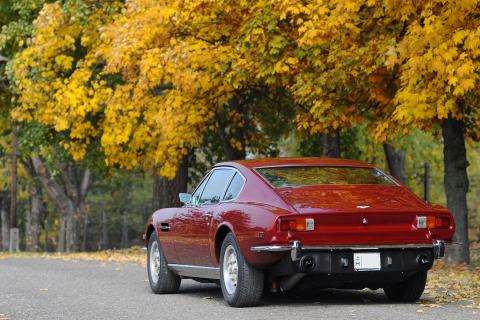 1977 Aston Martin V8